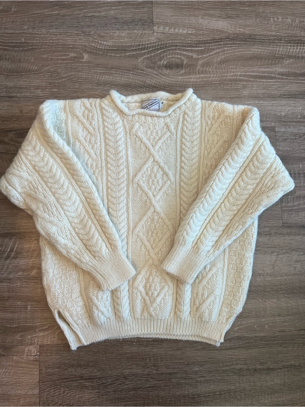 Kerry Woolen Mills Killarney Kerry Traditions Women’s Small Cream 100% New Wool